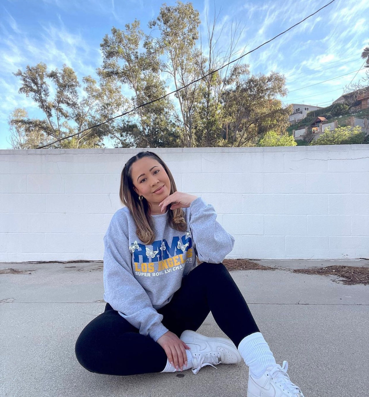 LA RAMS MARIPOSA CREWNECK